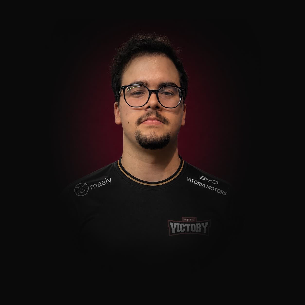 Retrato oficial de Vitinho, Top laner do time de LoL da Team Victory